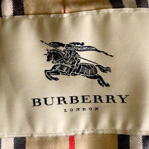 Burberrry trench coat
